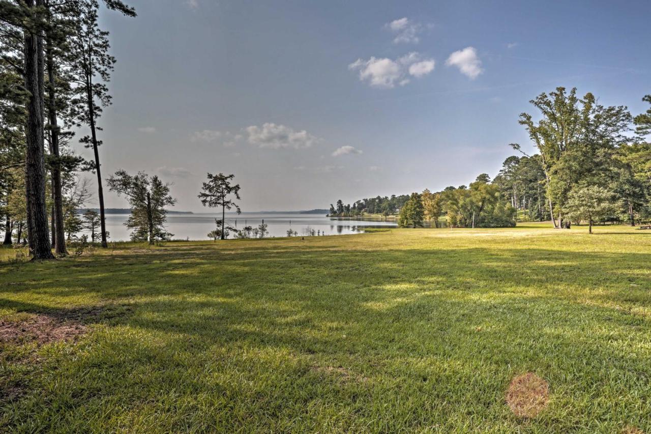 Вилла Relaxing Texas Getaway, 1 Mile To Boat Ramp! Jefferson Экстерьер фото